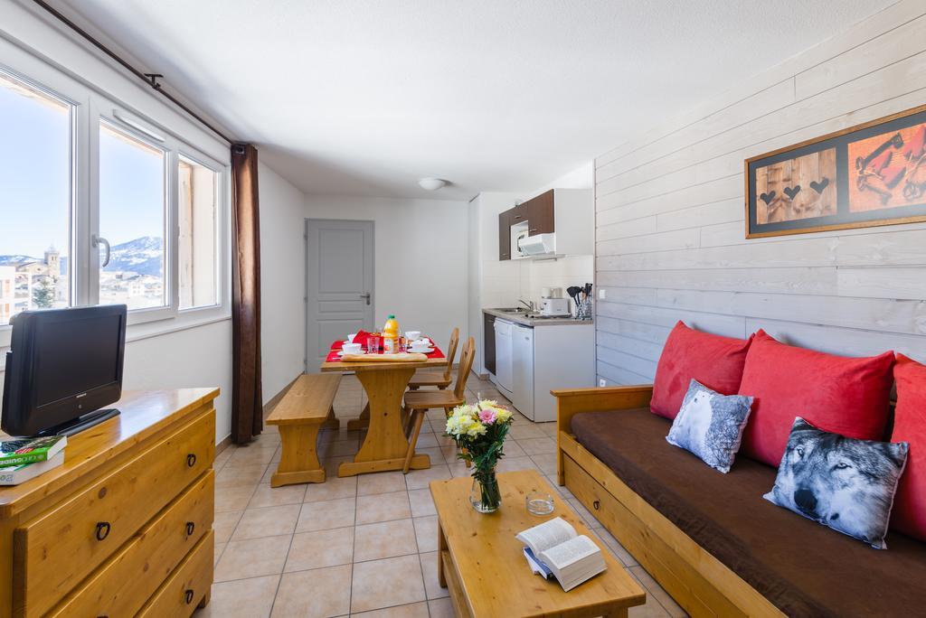 Lagrange Vacances L'Oree Des Cimes Les Angles  Room photo