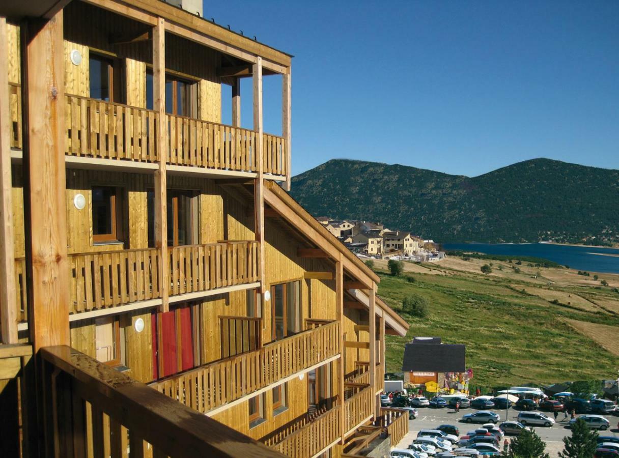Lagrange Vacances L'Oree Des Cimes Les Angles  Exterior photo